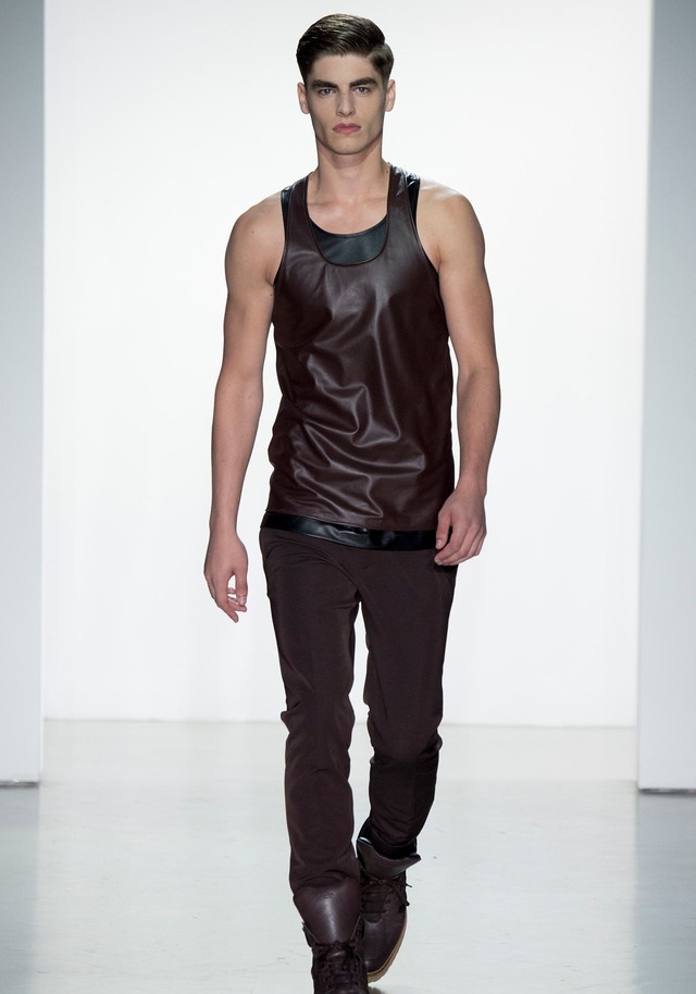 Calvin Klein İlkbahar / Yaz 2015