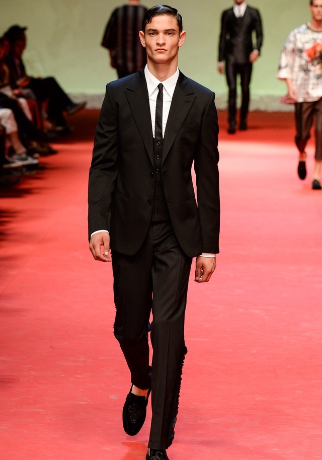 Dolce & Gabbana İlkbahar / Yaz 2015