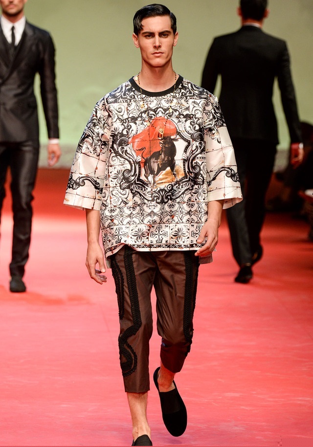 Dolce & Gabbana İlkbahar / Yaz 2015