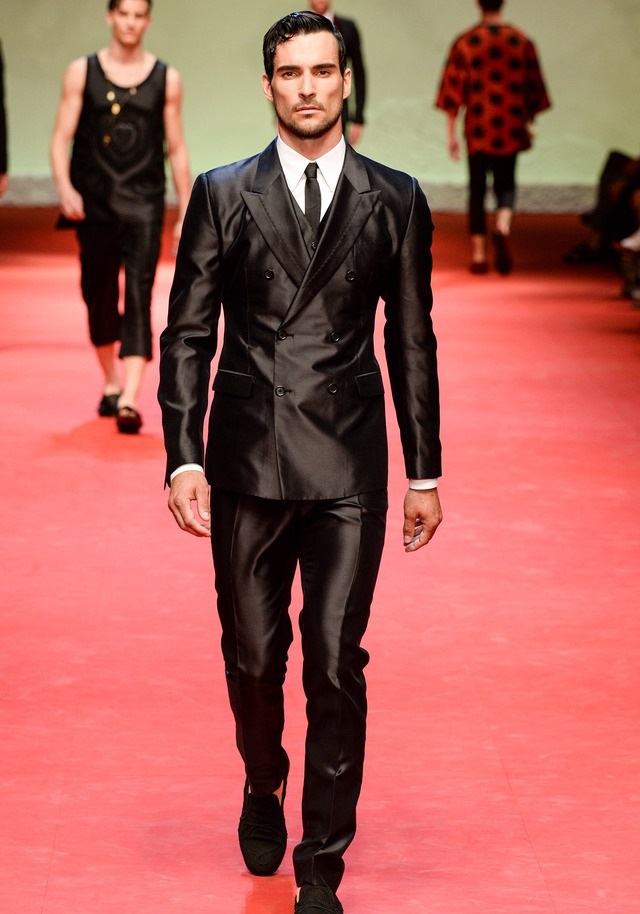 Dolce & Gabbana İlkbahar / Yaz 2015