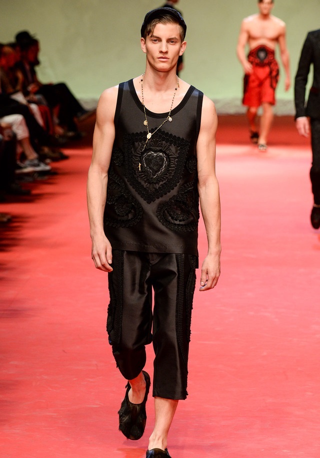 Dolce & Gabbana İlkbahar / Yaz 2015