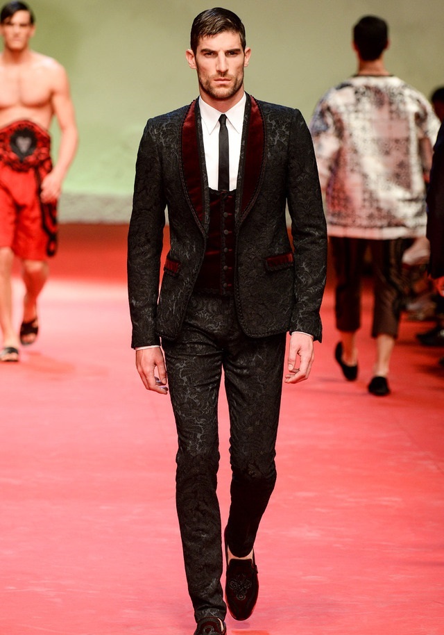 Dolce & Gabbana İlkbahar / Yaz 2015