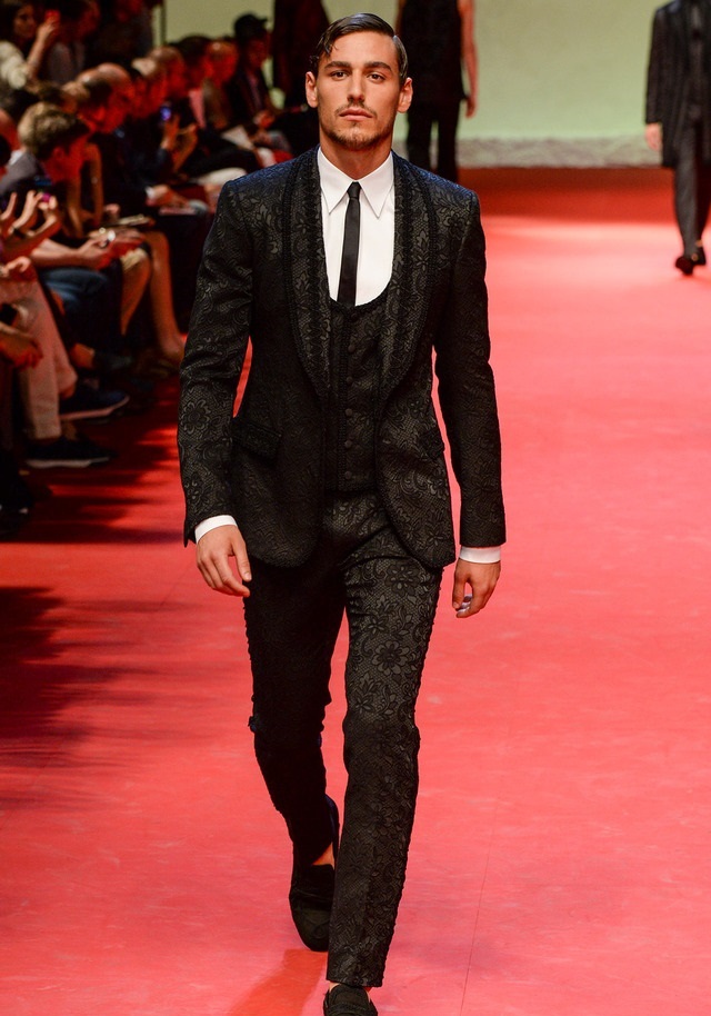 Dolce & Gabbana İlkbahar / Yaz 2015