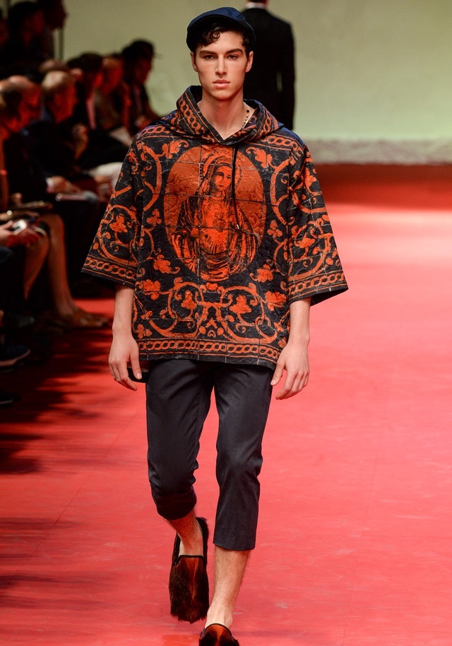 Dolce & Gabbana İlkbahar / Yaz 2015