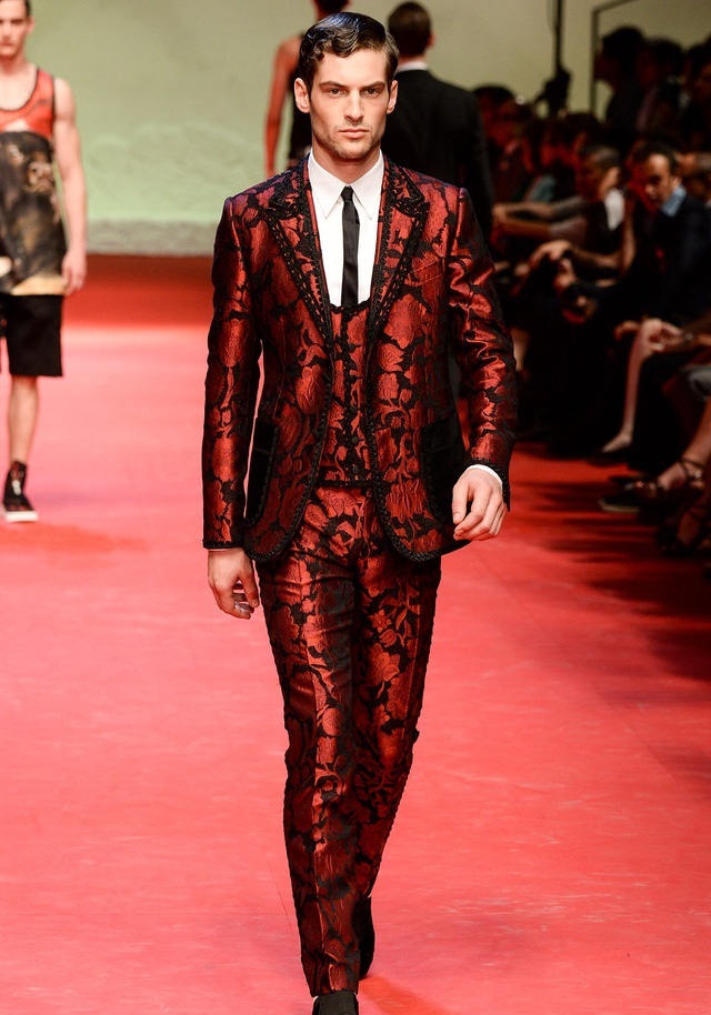 Dolce & Gabbana İlkbahar / Yaz 2015