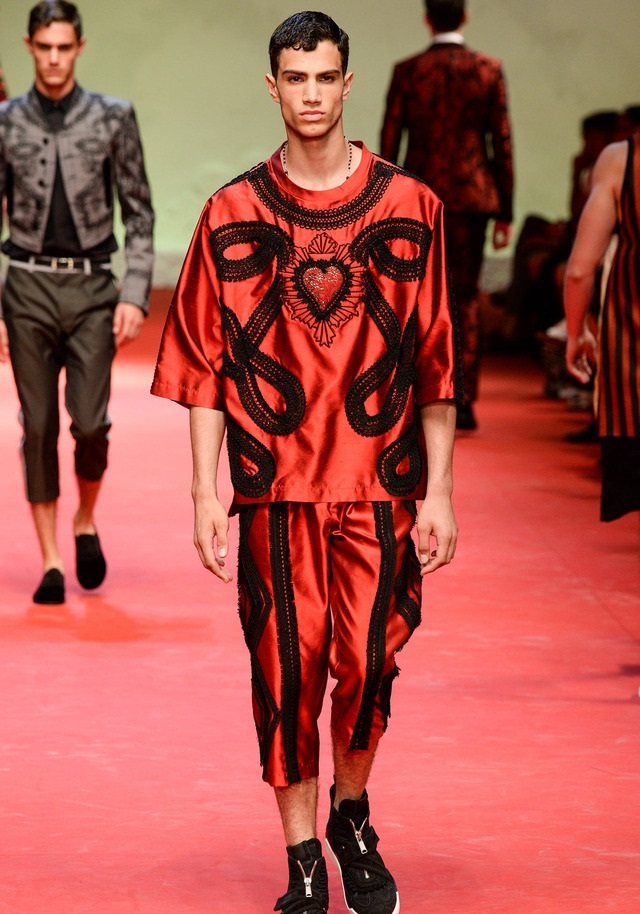 Dolce & Gabbana İlkbahar / Yaz 2015