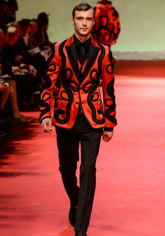 Dolce & Gabbana İlkbahar / Yaz 2015