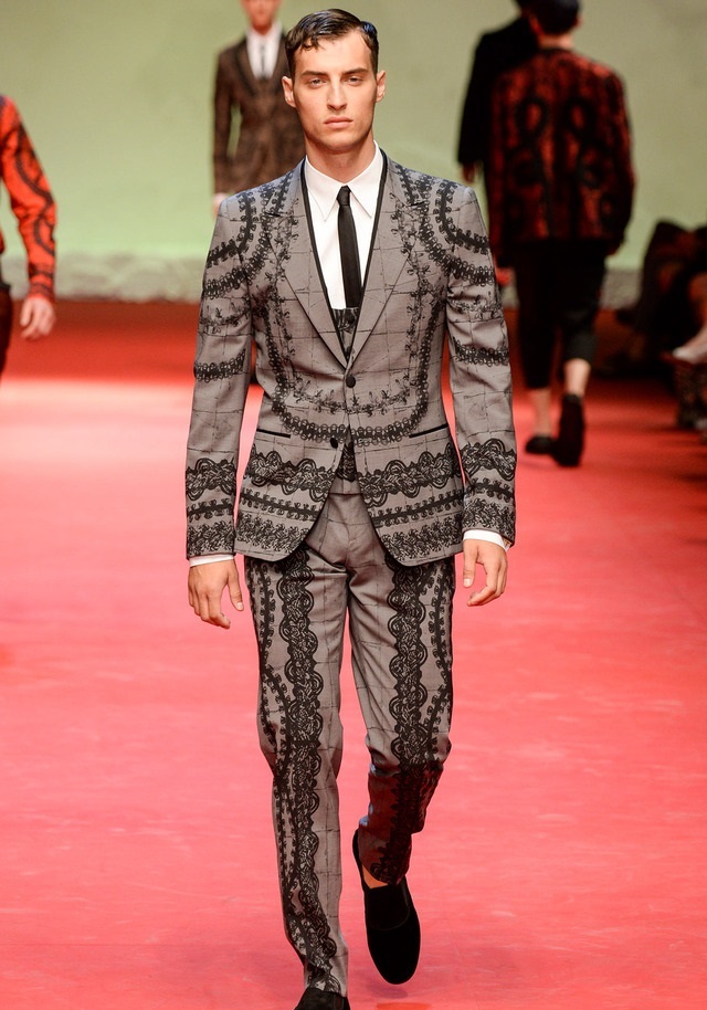 Dolce & Gabbana İlkbahar / Yaz 2015