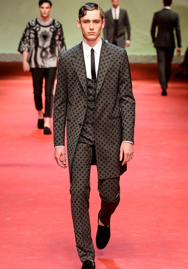 Dolce & Gabbana İlkbahar / Yaz 2015