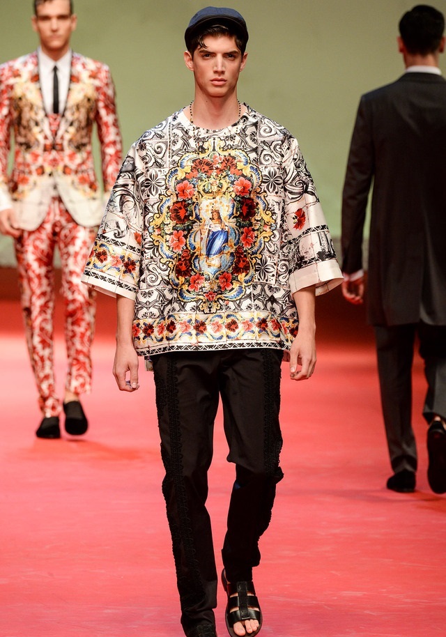 Dolce & Gabbana İlkbahar / Yaz 2015