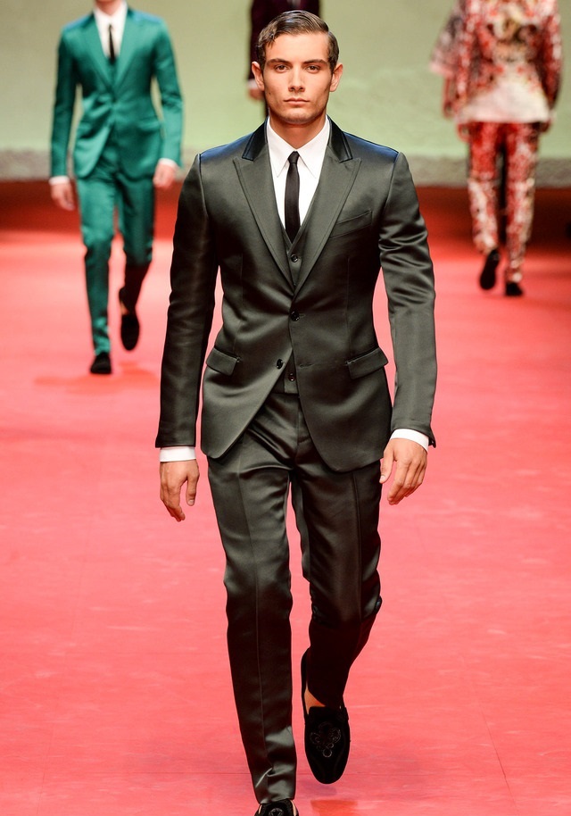 Dolce & Gabbana İlkbahar / Yaz 2015