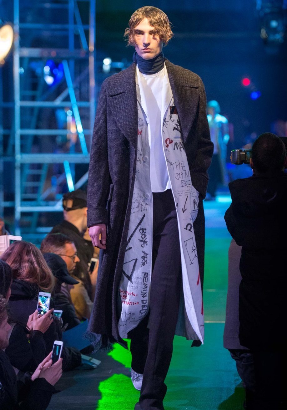 Raf Simons Sonbahar / Kış 2015