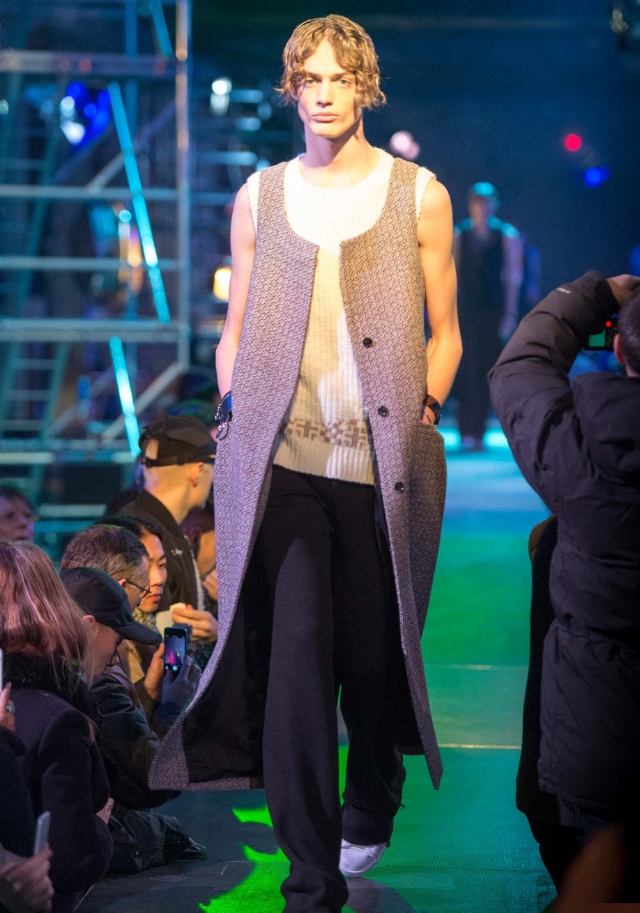 Raf Simons Sonbahar / Kış 2015