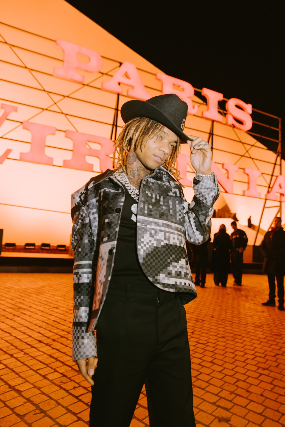 Pharrel'ın Transatlantik Stil Füzyonu