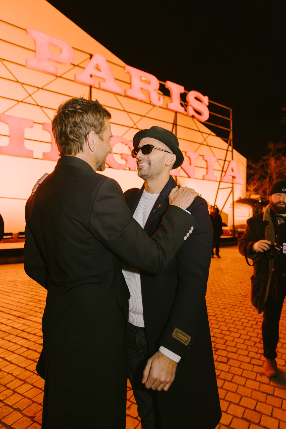 Pharrel'ın Transatlantik Stil Füzyonu