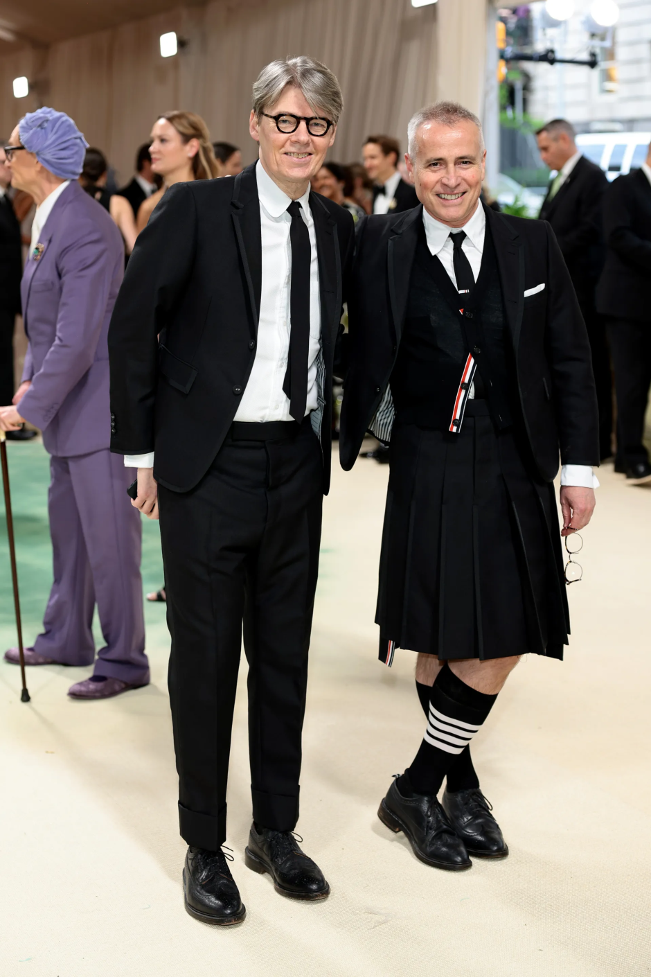 Met Gala 2024: Geceye Katılan Ünlü Erkeklerin Stilleri Andrew Bolton ve Thom Browne, Thom Browne giyiyor