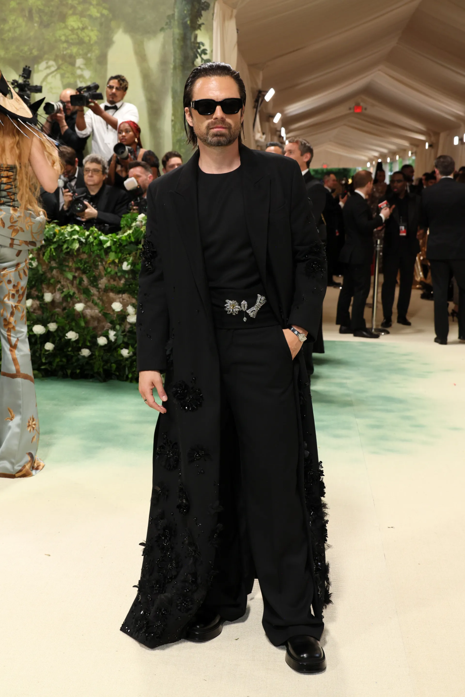 Met Gala 2024: Geceye Katılan Ünlü Erkeklerin Stilleri Sebastian Stan