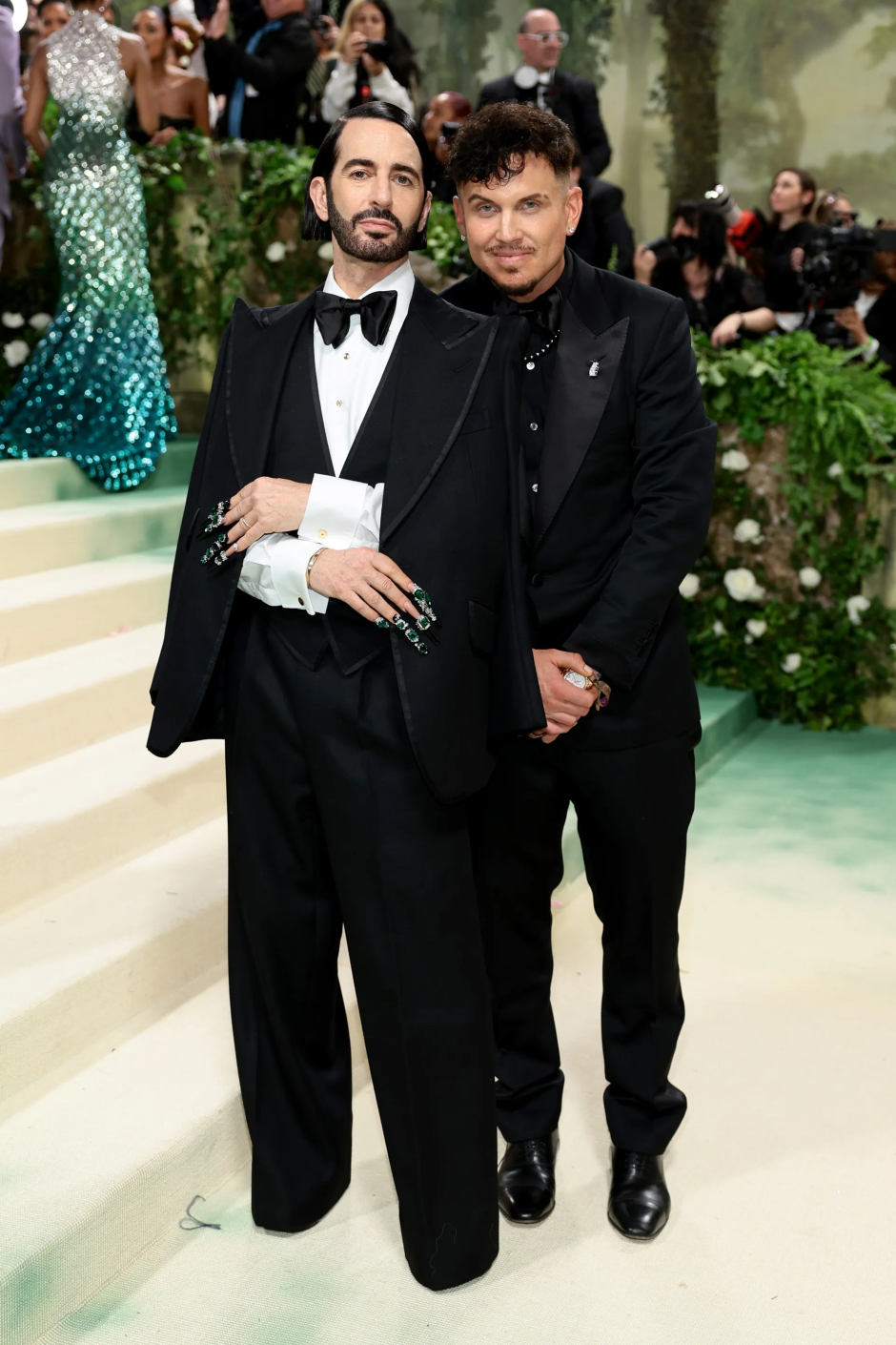 Met Gala 2024: Geceye Katılan Ünlü Erkeklerin Stilleri Marc Jacobs ve Charly Defrancesco