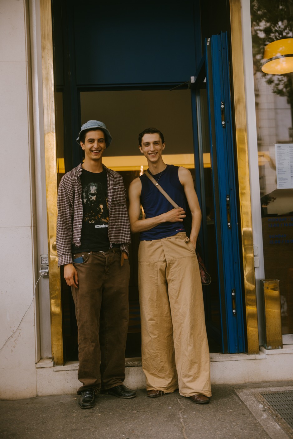 Milano Erkek Moda Haftası İlkbahar/Yaz 2025 Sokak Stili