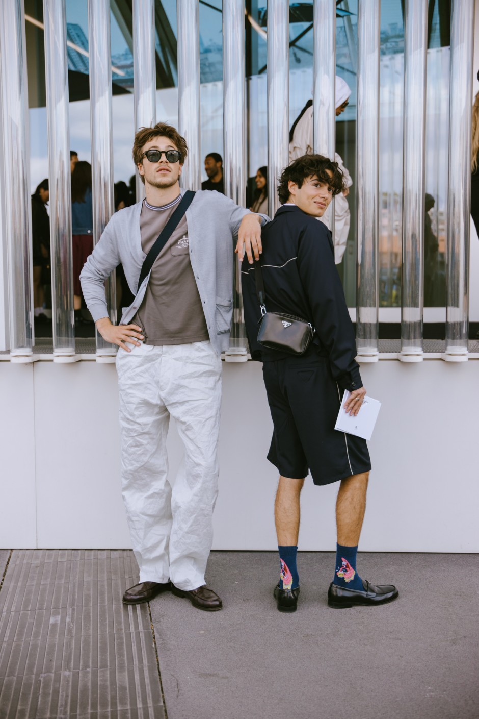 Milano Erkek Moda Haftası İlkbahar/Yaz 2025 Sokak Stili