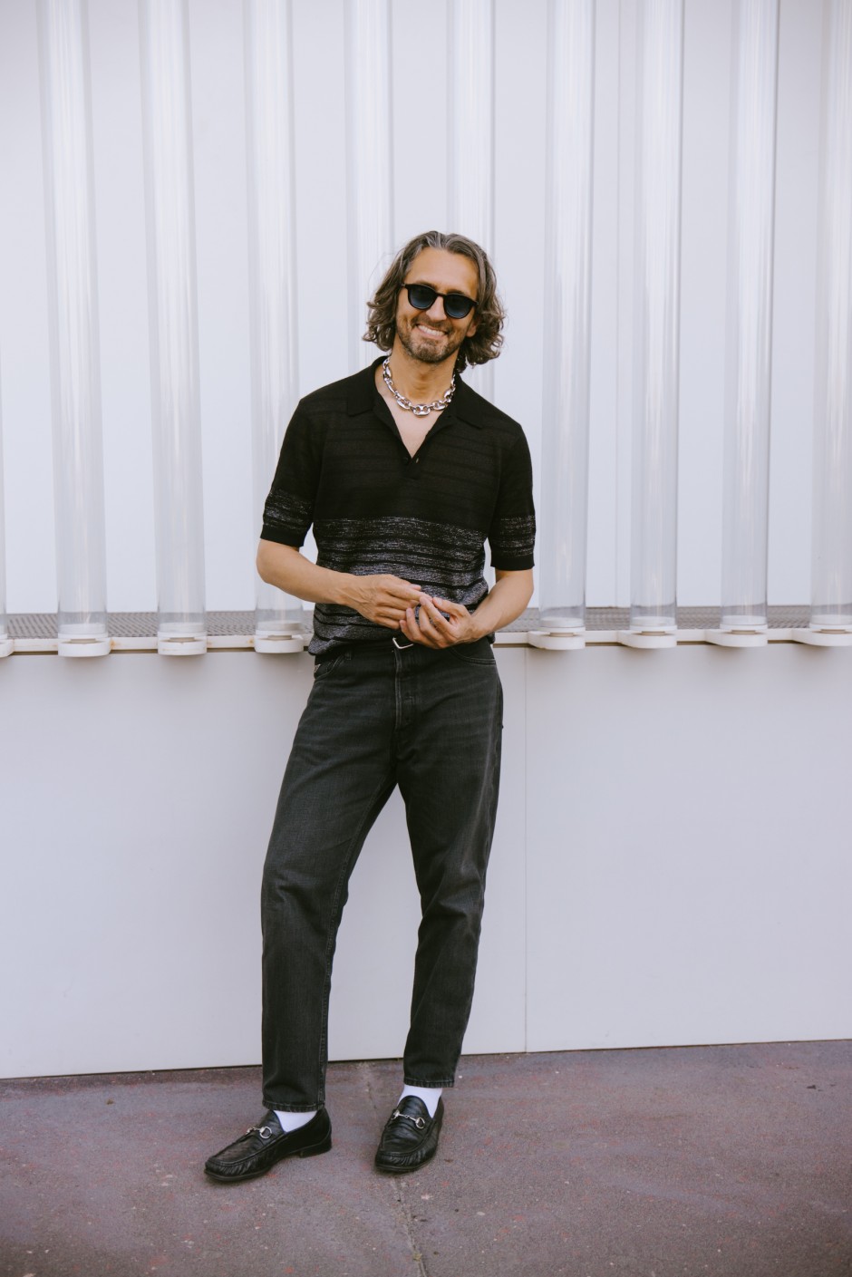 Milano Erkek Moda Haftası İlkbahar/Yaz 2025 Sokak Stili