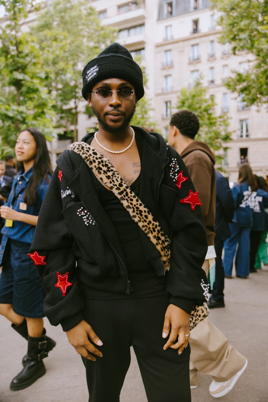 Paris Erkek Moda Haftası İlkbahar/Yaz 2025 Sokak Stili