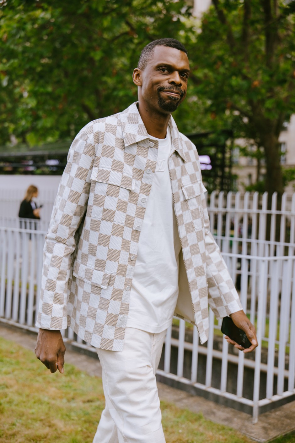 Paris Erkek Moda Haftası İlkbahar/Yaz 2025 Sokak Stili