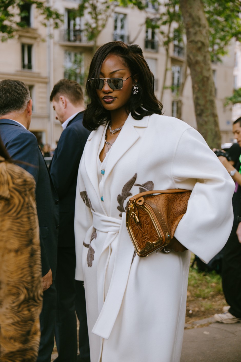 Paris Erkek Moda Haftası İlkbahar/Yaz 2025 Sokak Stili