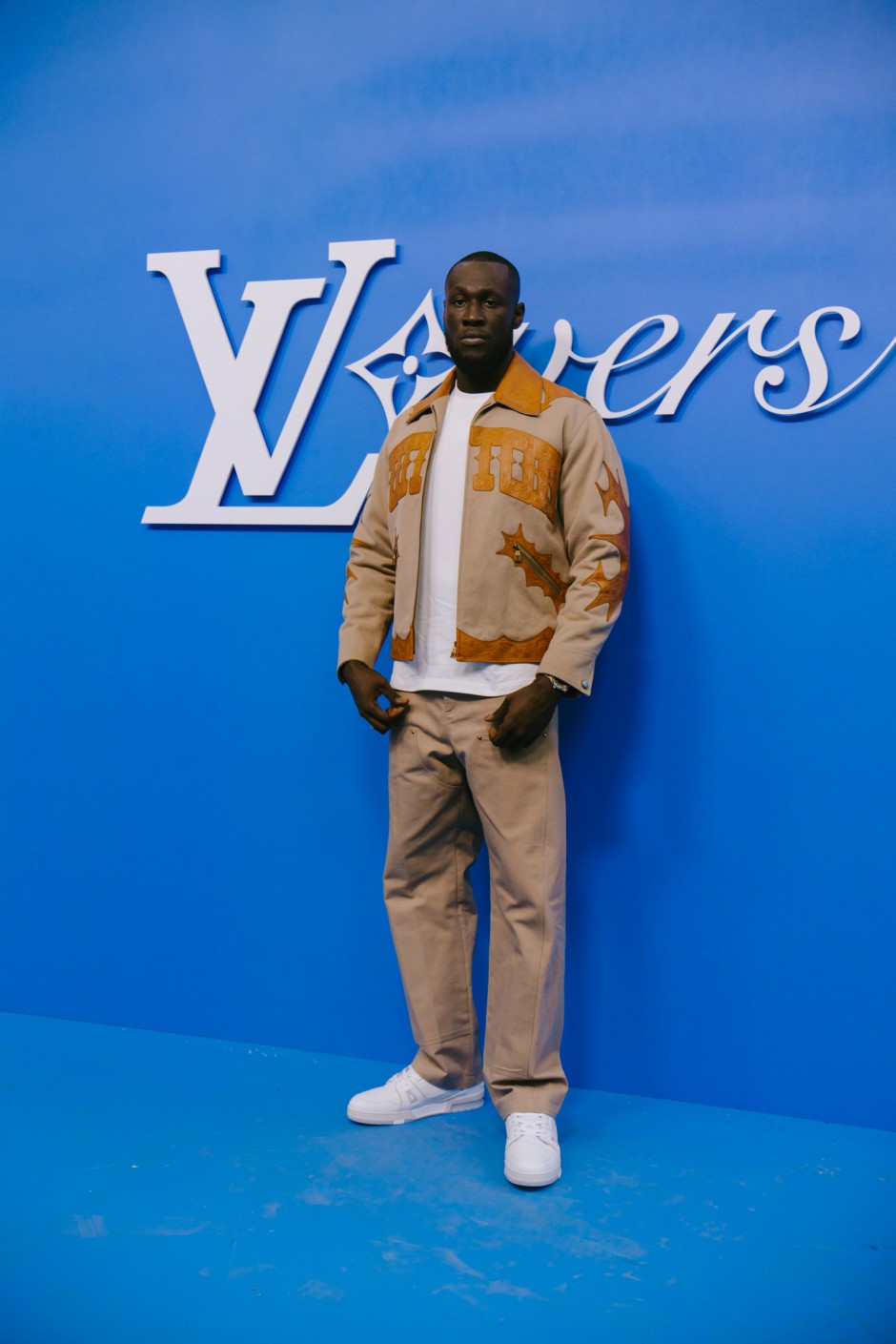 Paris Erkek Moda Haftası İlkbahar/Yaz 2025 Sokak Stili