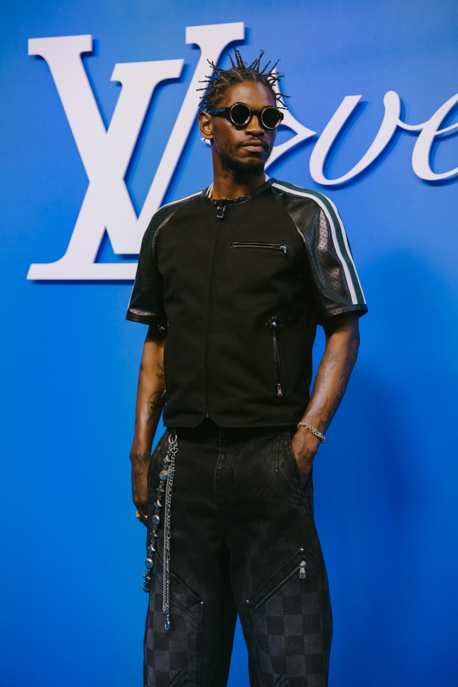 Paris Erkek Moda Haftası İlkbahar/Yaz 2025 Sokak Stili