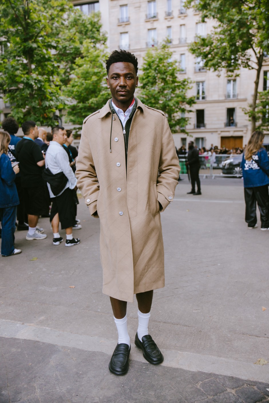 Paris Erkek Moda Haftası İlkbahar/Yaz 2025 Sokak Stili
