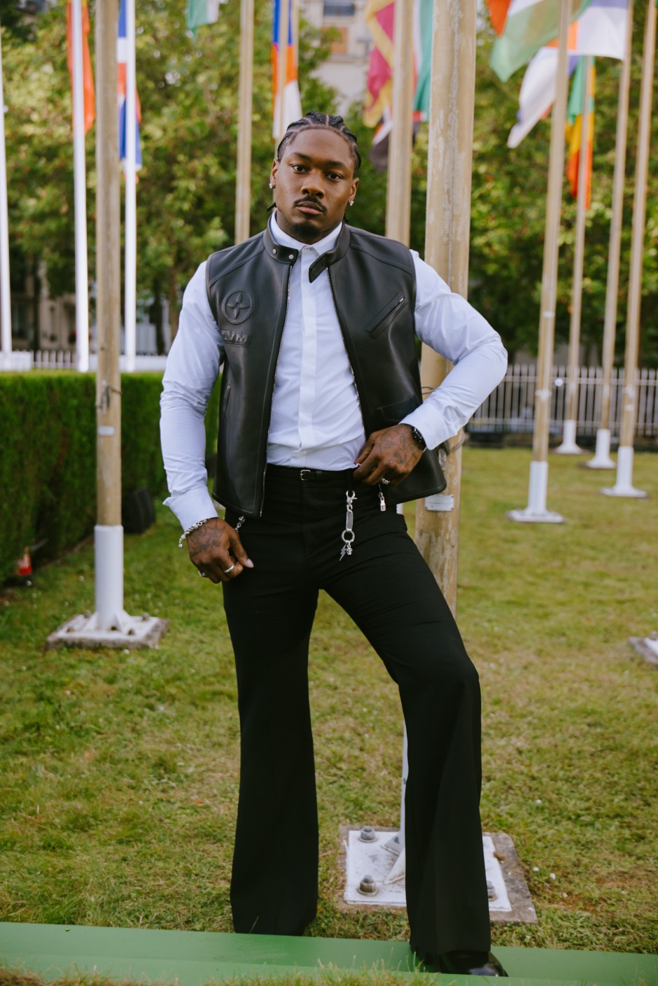 Paris Erkek Moda Haftası İlkbahar/Yaz 2025 Sokak Stili