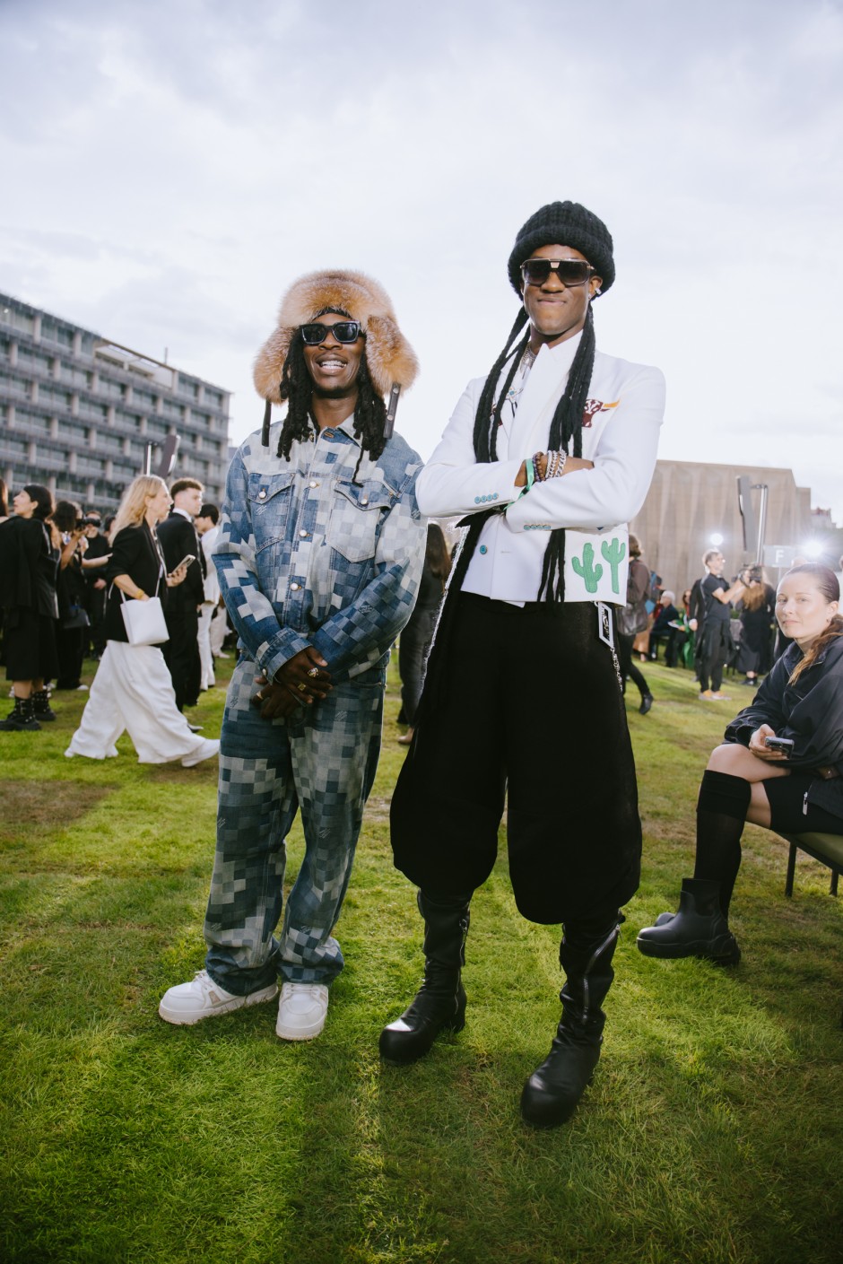 Paris Erkek Moda Haftası İlkbahar/Yaz 2025 Sokak Stili