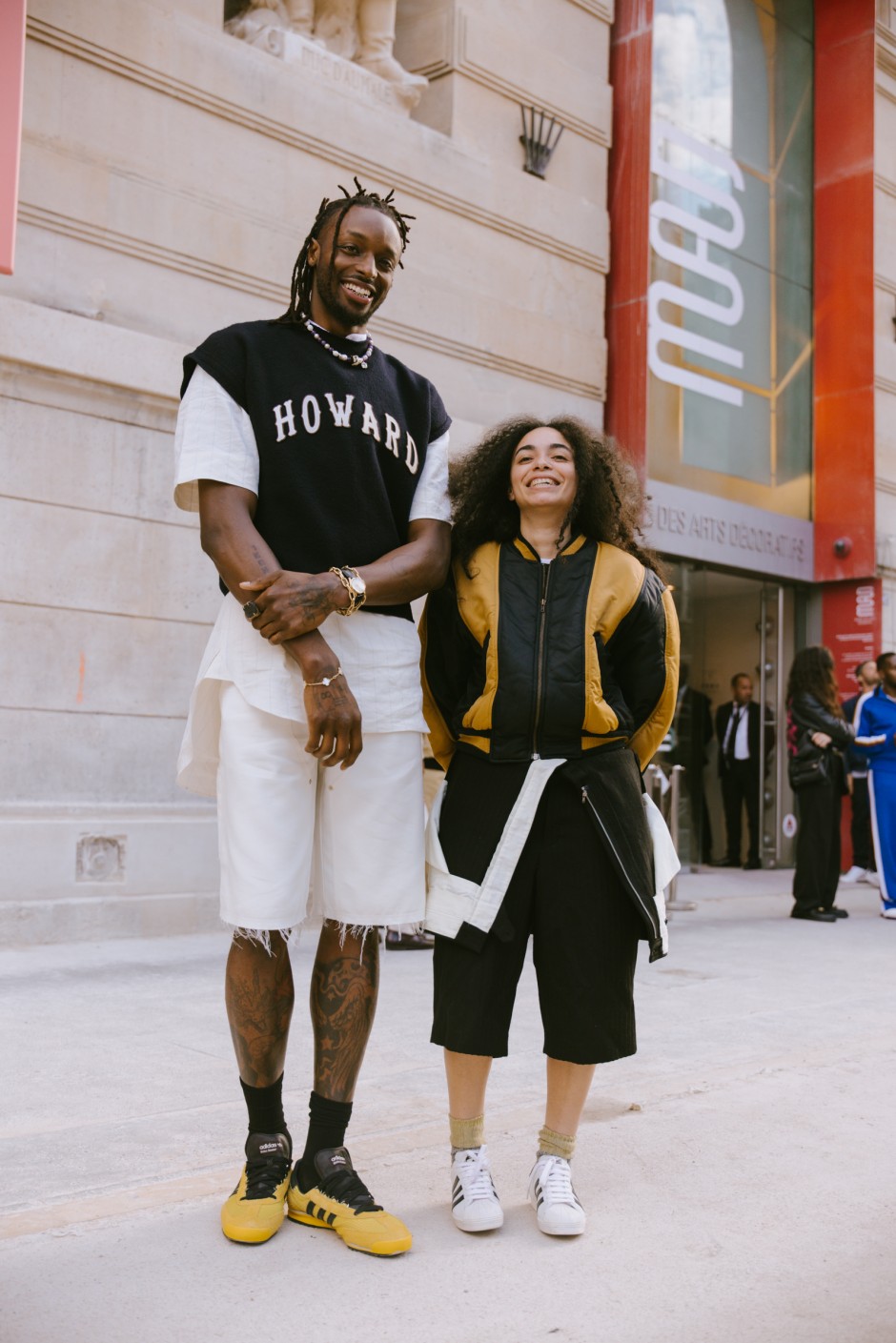 Paris Erkek Moda Haftası İlkbahar/Yaz 2025 Sokak Stili