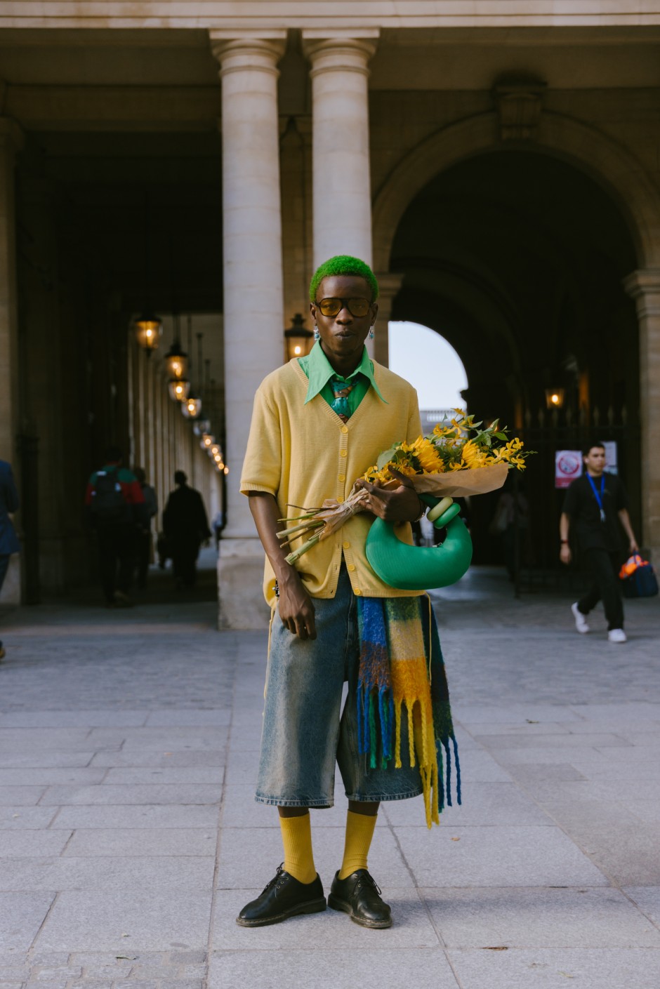 Paris Erkek Moda Haftası İlkbahar/Yaz 2025 Sokak Stili