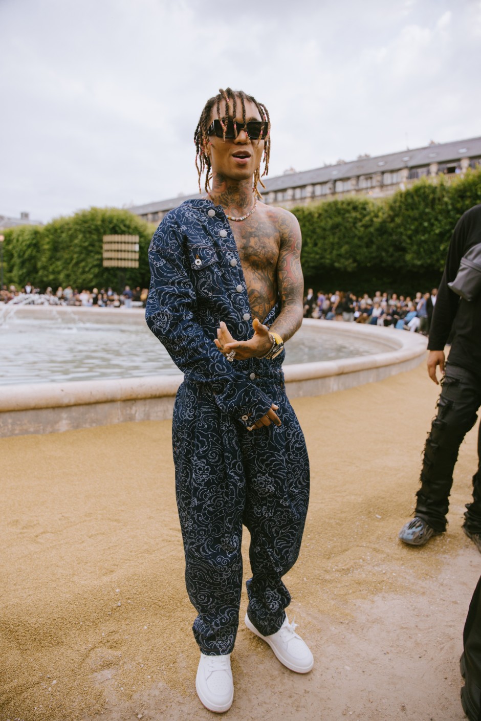 Paris Erkek Moda Haftası İlkbahar/Yaz 2025 Sokak Stili