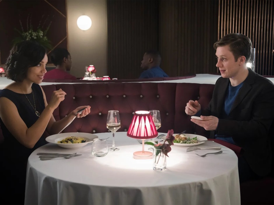 Hang the DJ (4. Sezon, 4. Bölüm)