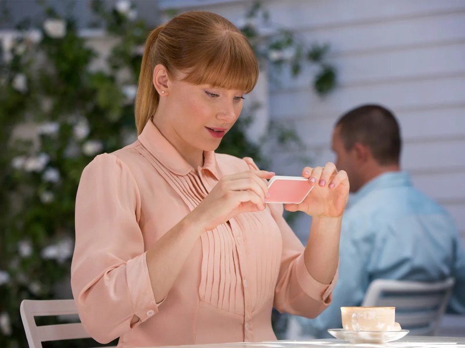 Nosedive (3. Sezon, 1. Bölüm)