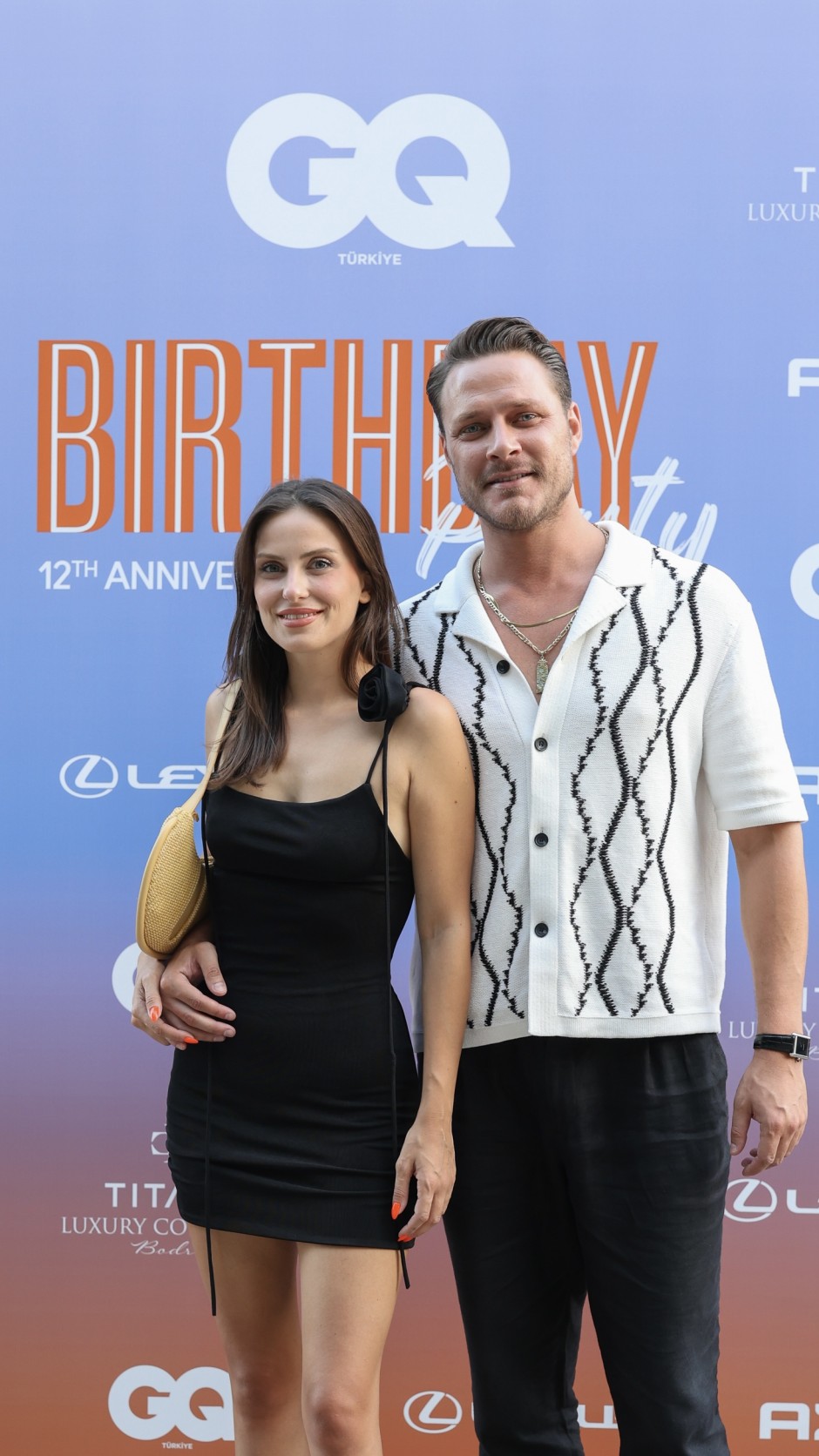 Burak Çelik ve Ece Bayrak