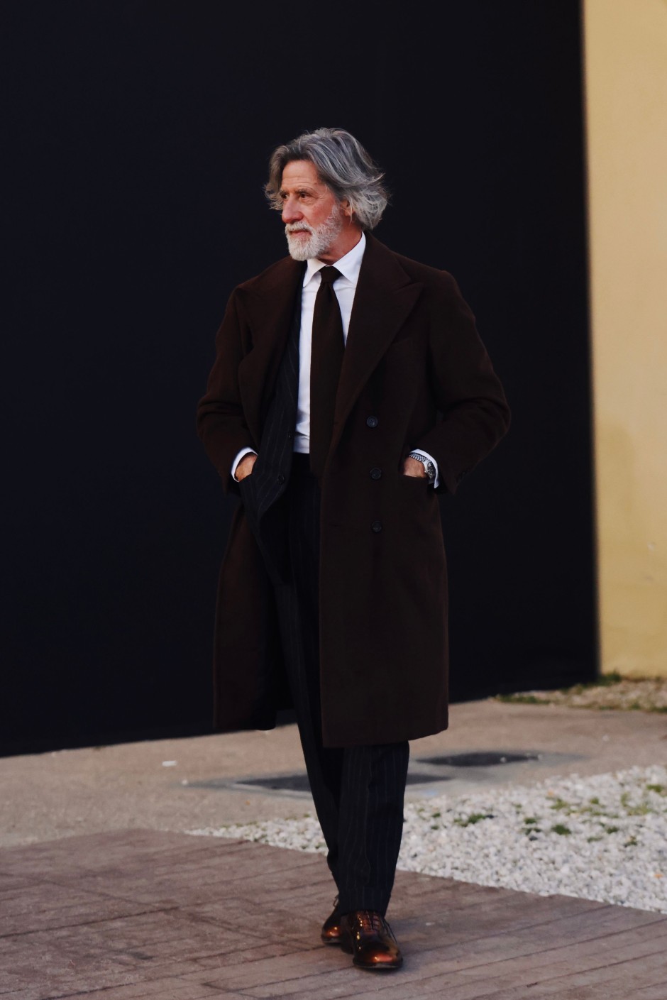 Sokak Stili: Pitti Uomo 2025'in En Şıkları