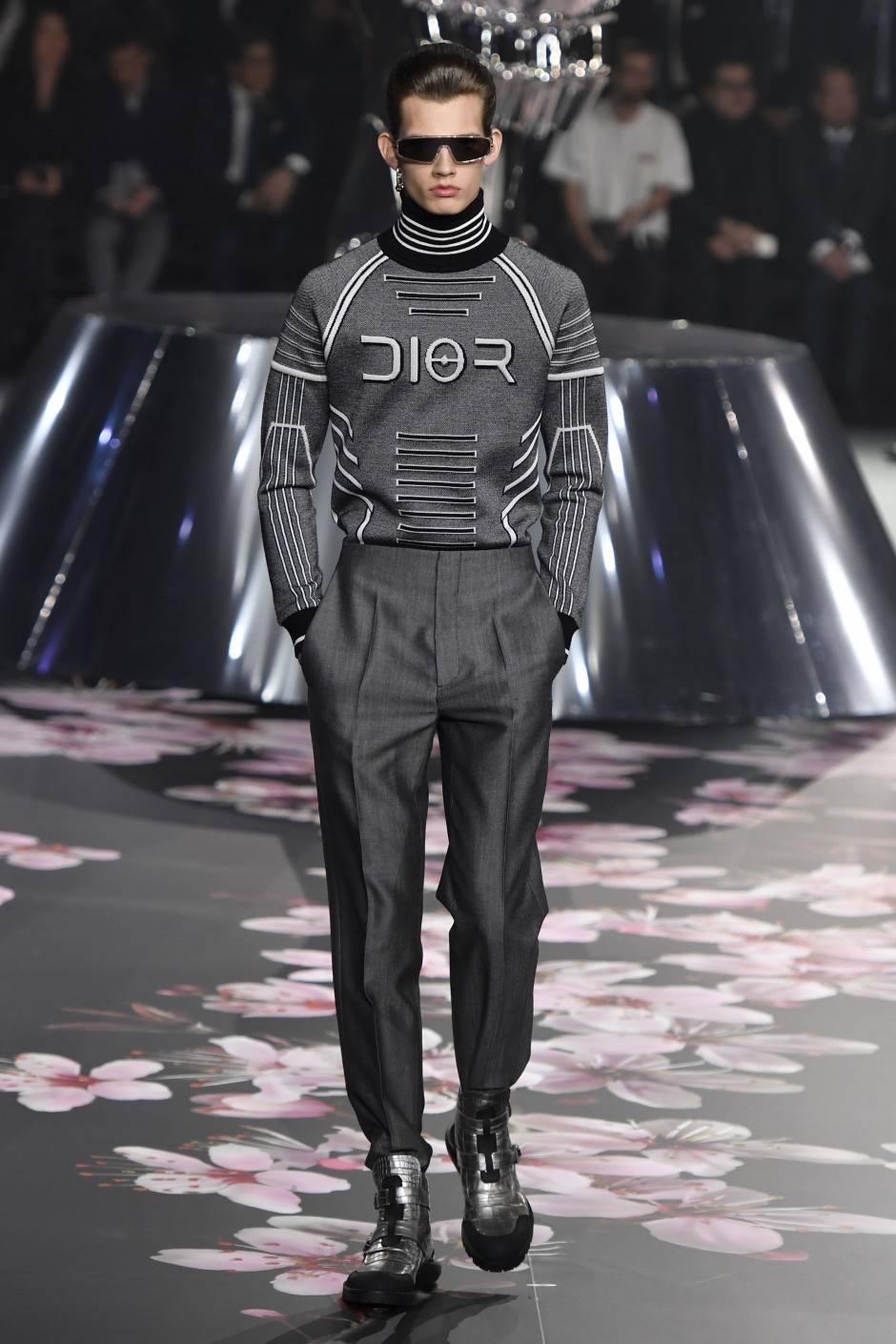 Kim Jones'un Dior Döneminde Yarattığı En İyi 30 Görünüm Kim Jones'un Dior Döneminde Yarattığı En İyi 30 Görünüm