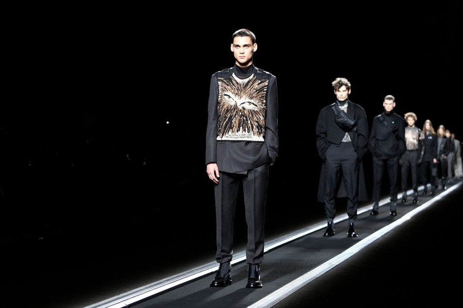 Kim Jones'un Dior Döneminde Yarattığı En İyi 30 Görünüm Kim Jones'un Dior Döneminde Yarattığı En İyi 30 Görünüm