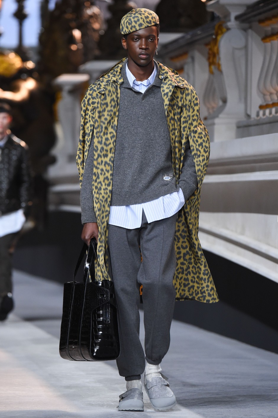 Kim Jones'un Dior Döneminde Yarattığı En İyi 30 Görünüm Kim Jones'un Dior Döneminde Yarattığı En İyi 30 Görünüm