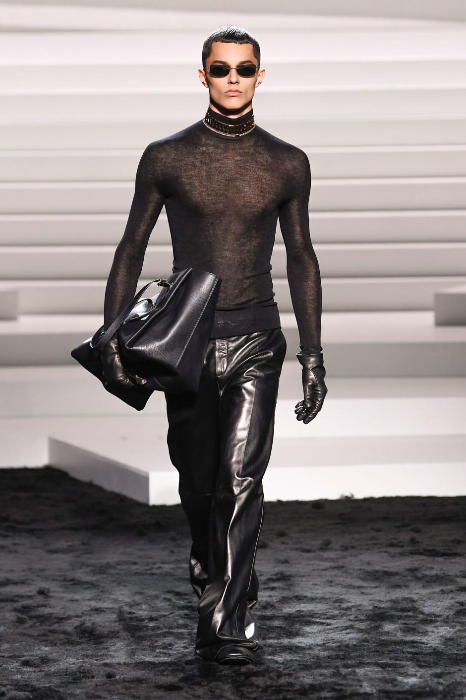 Donatella Versace'nin Vahşi, Sınırsız, Göz Alıcı Saltanatını Tanımlayan 30 Görünüm