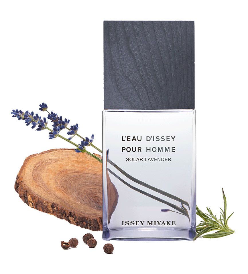 Erkekler İçin Yazın Kullanılabilecek 5 Çiçeksi Parfüm