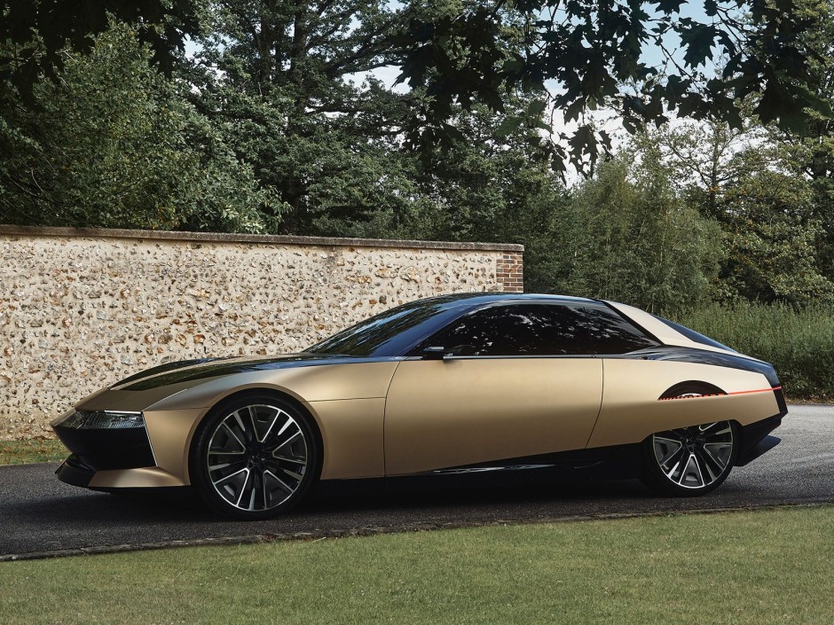 GQ 2025'in En İyi Yeni Otomobillerini Seçti