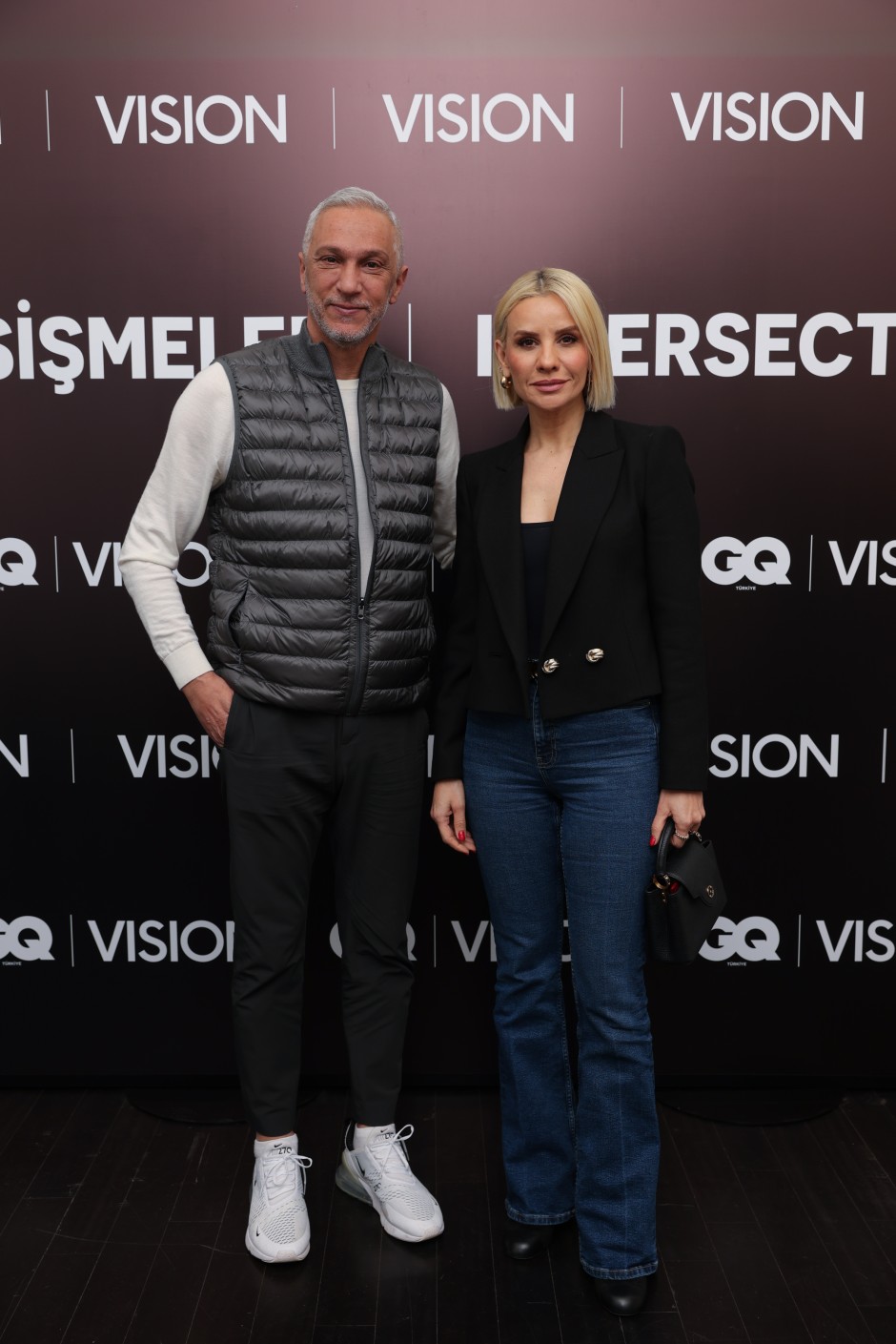 Vision Art Platform'un Yeni Sergisi Kesişmeler