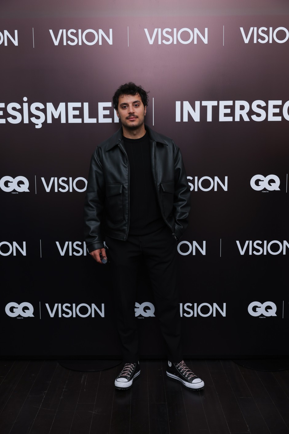 Vision Art Platform'un Yeni Sergisi Kesişmeler