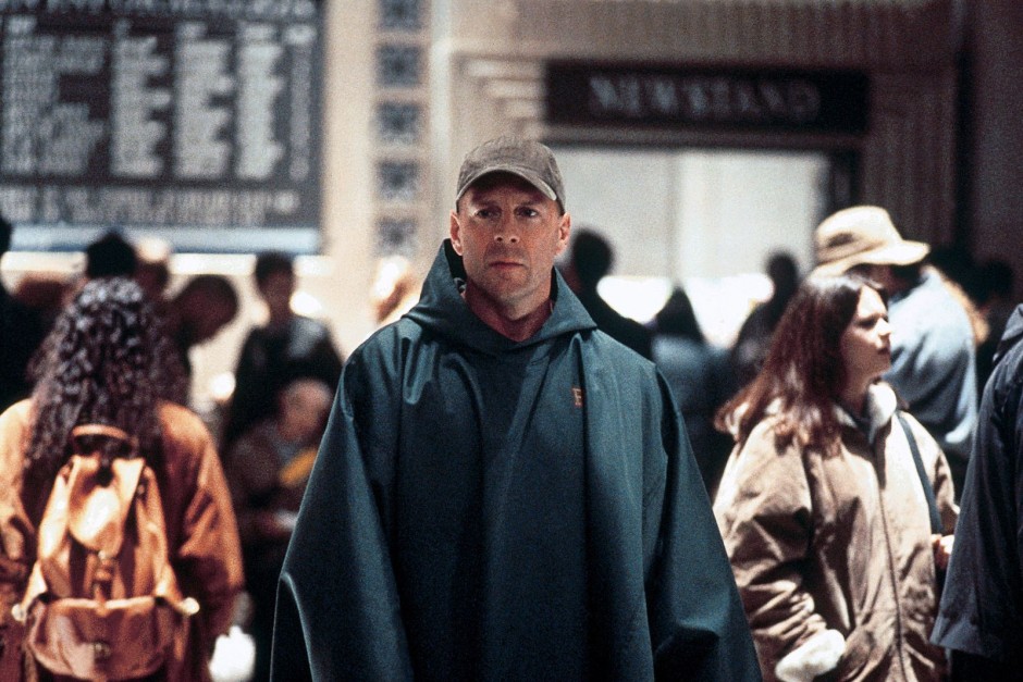 2. Unbreakable (2000)