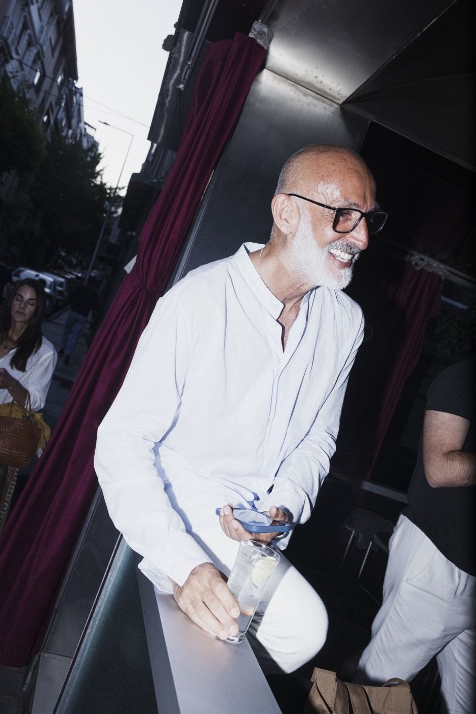 GQ Mayıs Sayısı için 'Too Little Too Late' Bir Parti